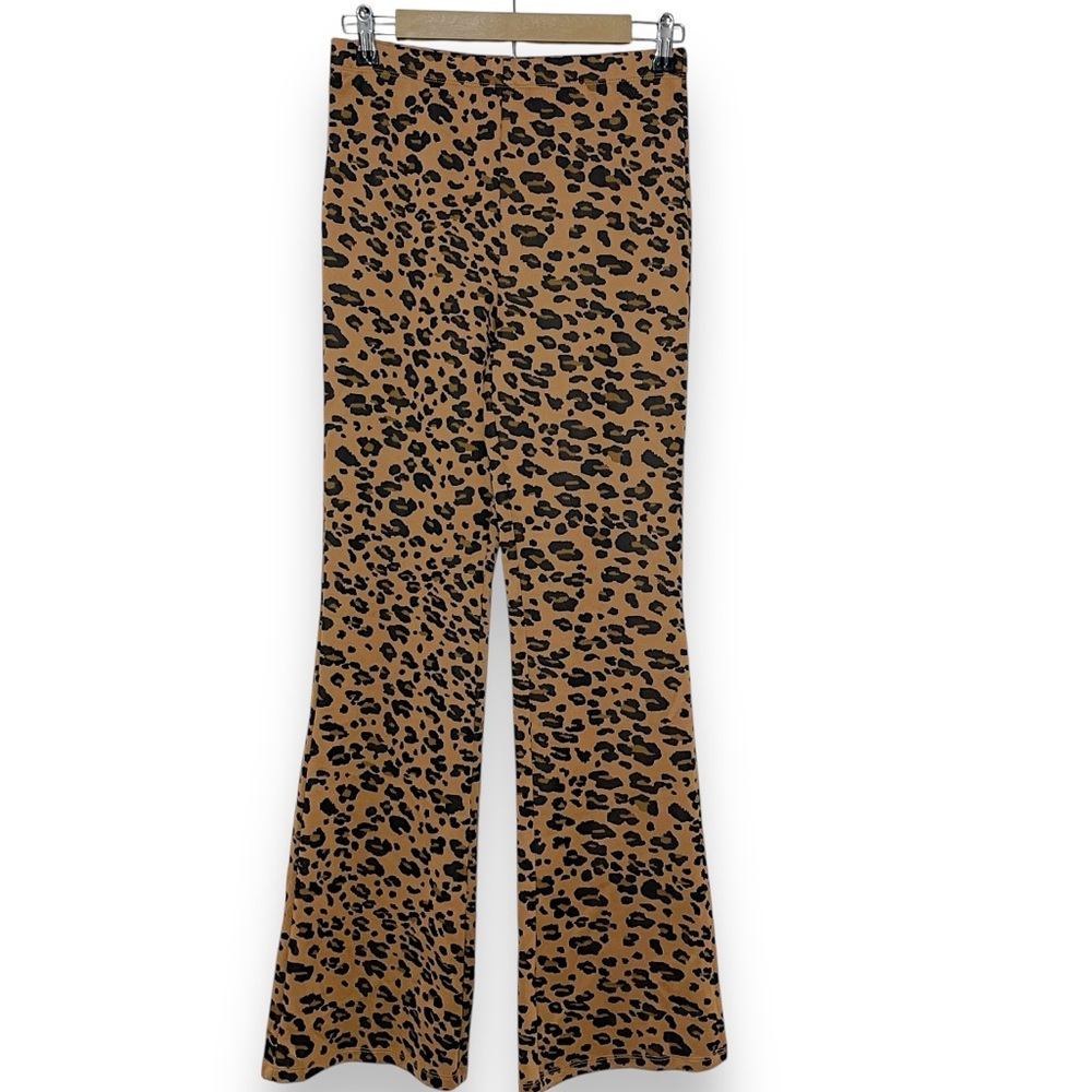 Forever 21 Animal Print Flared Pants Casual Pull-on Elastic Waistband Women's M